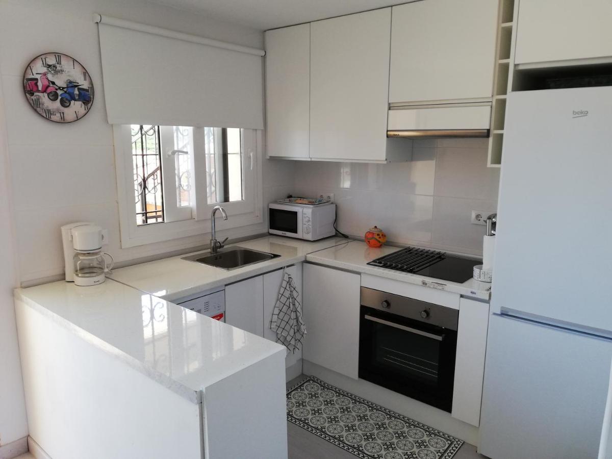 Estupendo Apartamento En Muy Buena Zona L'Escala Exterior photo